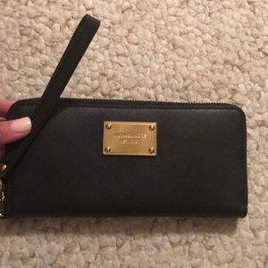 Michael Kors Black Leather Zip Around Wallet
